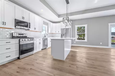 Kitchen - 7 Arrowhead, Coldwater, MI 49036 photo 2 of 3