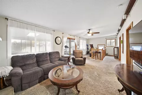 Living - 3677 Best, Jackson, MI 49203 photo 4 of 4