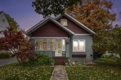 2108 Oakland, Kalamazoo, MI 49008