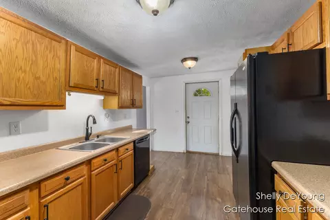 749 Moulton, Belding, MI 48809 photo 7
