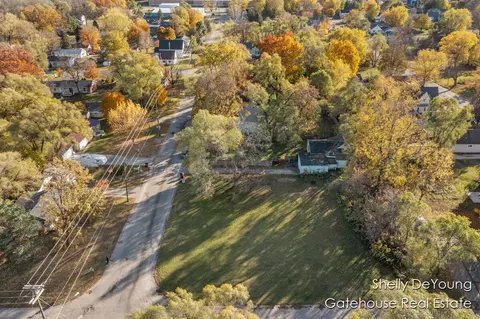 749 Moulton, Belding, MI 48809 photo 22
