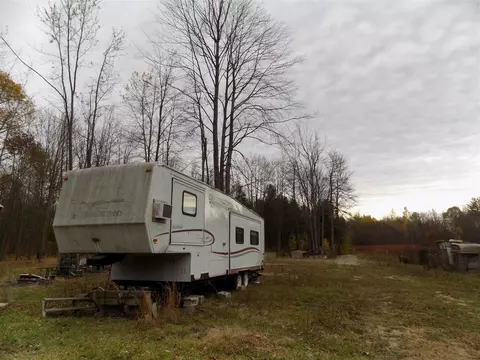 V/l Cr-378, Covert, MI 49043 photo 16
