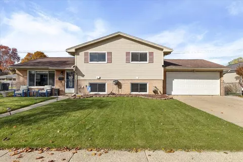 9001 Hensley, Sterling Heights, MI 48314