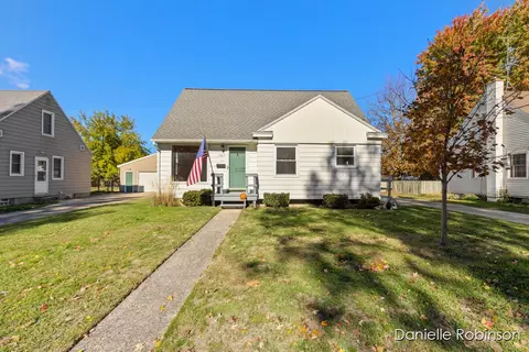 1335 Northlawn, Grand Rapids, MI 49505