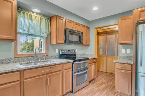 2422 Midday, Jackson, MI 49203 photo 14