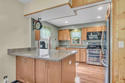 2422 Midday, Jackson, MI 49203 photo 9