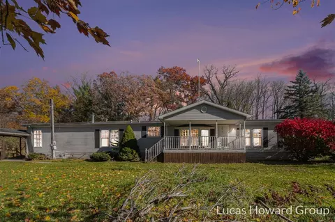 6928 Hubbardston, Hubbardston, MI 48845