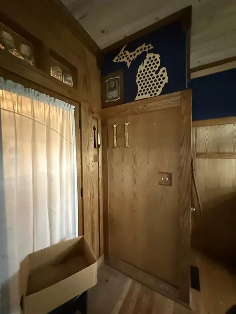 Entry Way - 329 E St Joseph, Lawrence, MI 49064 photo 1 of 4