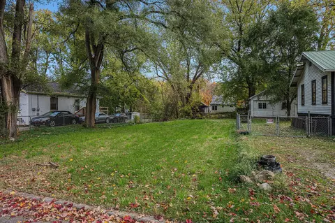 1628 Princeton, Kalamazoo, MI 49007
