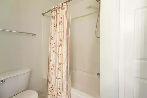 Bath - 8960 Albany, Saline, MI 48176 photo 5 of 5