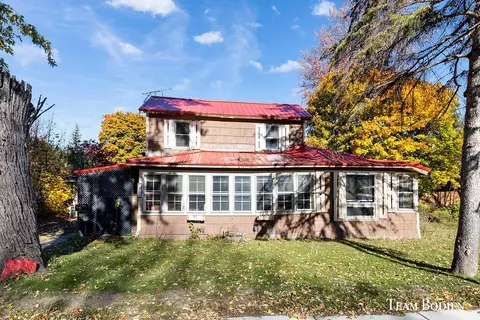 309 E Washington, Saint Louis, MI 48880