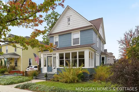 364 Pine, Holland, MI 49423