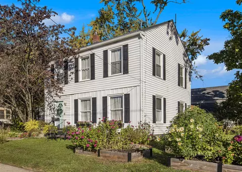 903 9th, Grand Rapids, MI 49504