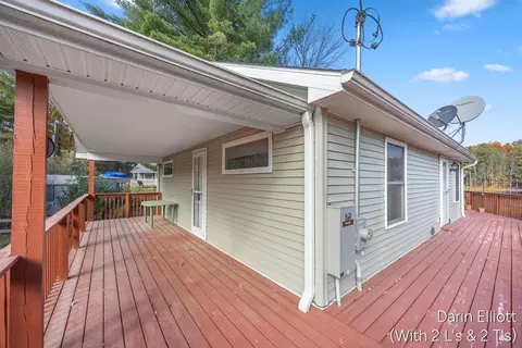 2042 Tacoma, Stanton, MI 48888 photo 13