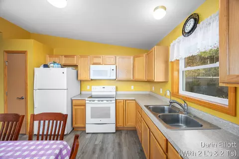 2042 Tacoma, Stanton, MI 48888 photo 19