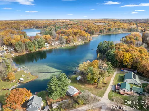2042 Tacoma, Stanton, MI 48888 photo 3