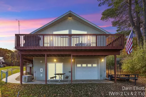 2042 Tacoma, Stanton, MI 48888