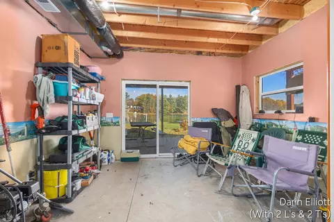 2042 Tacoma, Stanton, MI 48888 photo 27