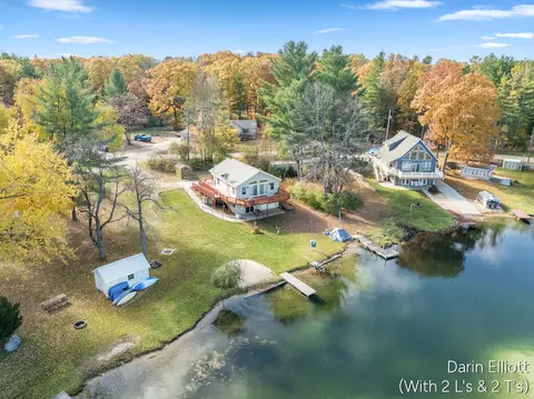 2042 Tacoma, Stanton, MI 48888 photo 4