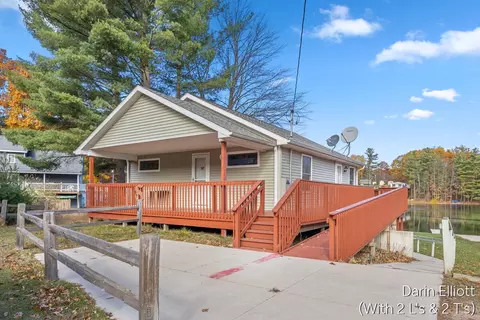 2042 Tacoma, Stanton, MI 48888 photo 11