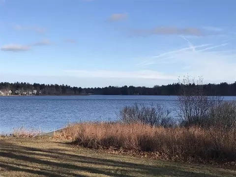 7087 Black Lk, Norton Shores, MI 49444