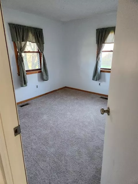 Bedroom - 2639 Nadeau, Monroe, MI 48162 photo 1 of 2
