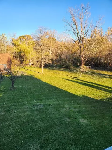 Exterior - 2639 Nadeau, Monroe, MI 48162 photo 5 of 9