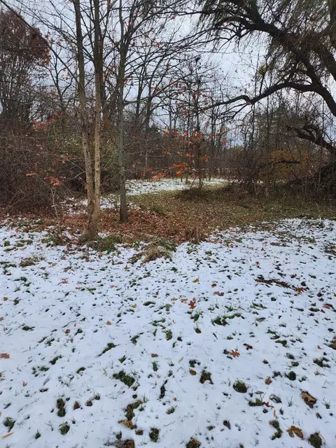 Exterior - 2639 Nadeau, Monroe, MI 48162 photo 7 of 9