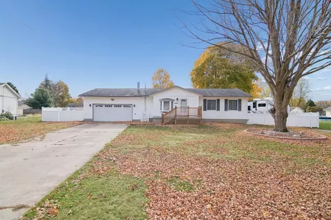 2829 Harben, Jackson, MI 49203