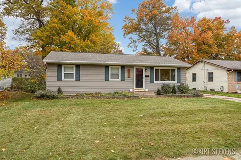 3901 Hazelwood, Wyoming, MI 49519