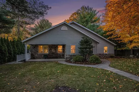 2932 S 3rd, Niles, MI 49120