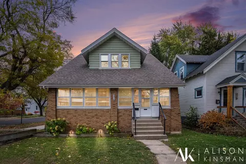 976 Lincoln, Grand Rapids, MI 49504