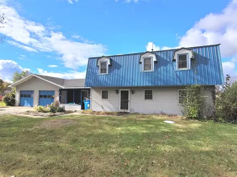 208 Plymouth, Jackson, MI 49201