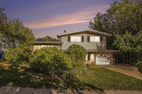 1848 Emerald, Grand Rapids, MI 49505