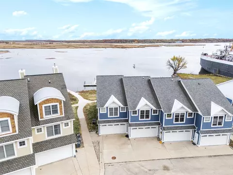 149 Joslin Cv, Manistee, MI 49660