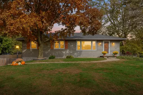 8387 Bluebird, Richland, MI 49083