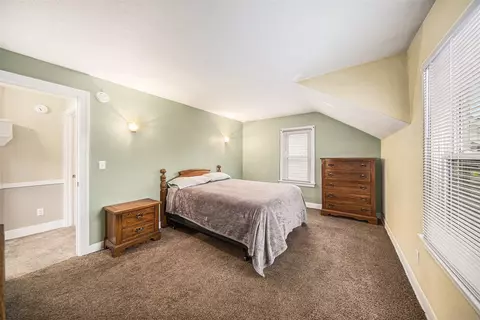Bedroom - 1324 E North, Jackson, MI 49202 photo 1 of 7