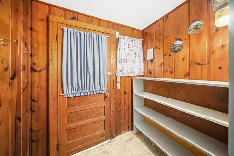 Entry Way - 1324 E North, Jackson, MI 49202 photo 1 of 1