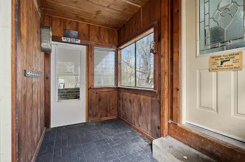 Exterior - 315 E Hughes, Marshall, MI 49068 photo 3 of 9