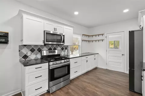 Kitchen - 315 E Hughes, Marshall, MI 49068 photo 3 of 5