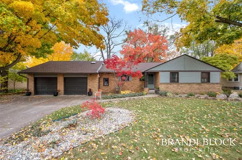 90 E 38th, Holland, MI 49423