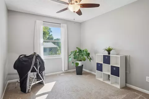 Bedroom - 727 Tanbark, Dimondale, MI 48821 photo 5 of 5