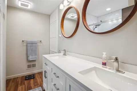 Bath - 727 Tanbark, Dimondale, MI 48821 photo 1 of 4