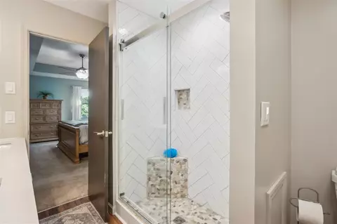 Bath - 727 Tanbark, Dimondale, MI 48821 photo 2 of 4