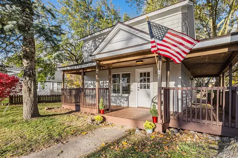 121 High, Middleville, MI 49333