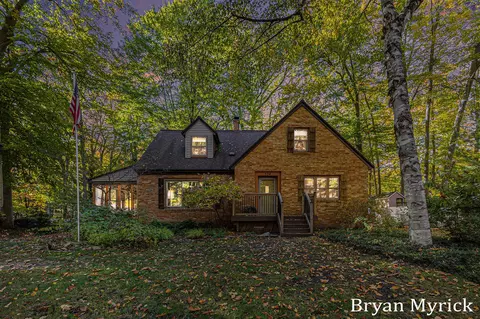 324 Marquette, Holland, MI 49424