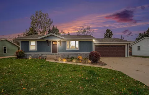 8541 Woodhaven, Byron Center, MI 49315