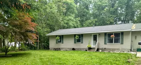 5664 Hall, Muskegon, MI 49442