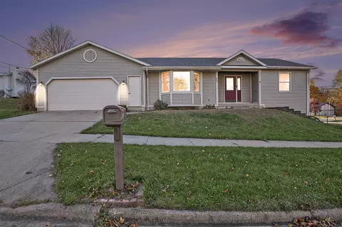 663 Macomb, Grand Rapids, MI 49534