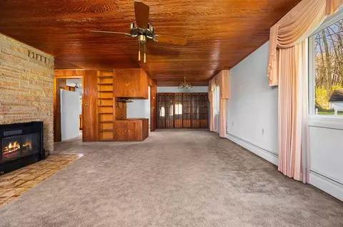 Living - 245 Millbrook Rd, Blanchard, MI 49310 photo 5 of 7